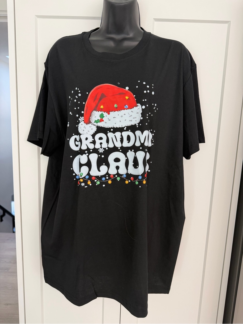 CHRISTMAS TEE - Grandma Claus Black Christmas Graphic Tee - sz XL NWOT